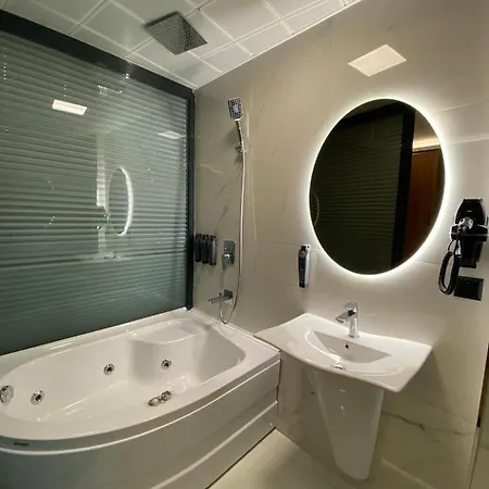 Gumus Palace Gungoren