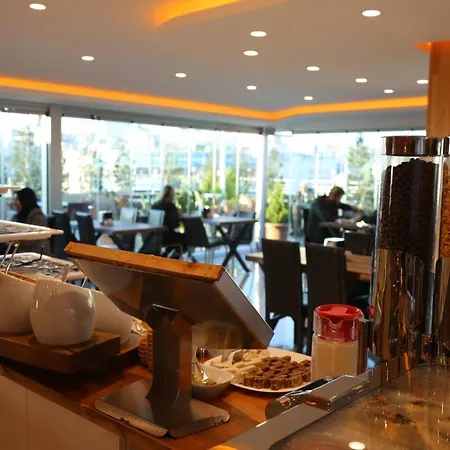 מלון Gumus Palace Gungoren 3*